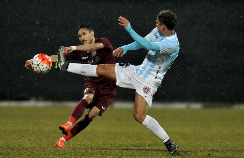 CFR - ASA, un meci de Liga 1 între două echipe aflate în insolvenţă // FOTO MediafaxFoto
