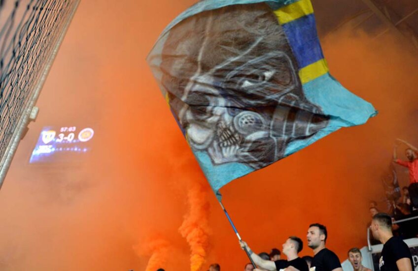 Fanii au creat o atmosferă incredibilă pe “Ilie Oană” la un meci de campionat judeţean