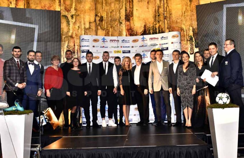 Premiații Galei AFAN s-au fotografiat împreună la finalul evenimentului de la Intercontinental // Foto: Cristi Preda