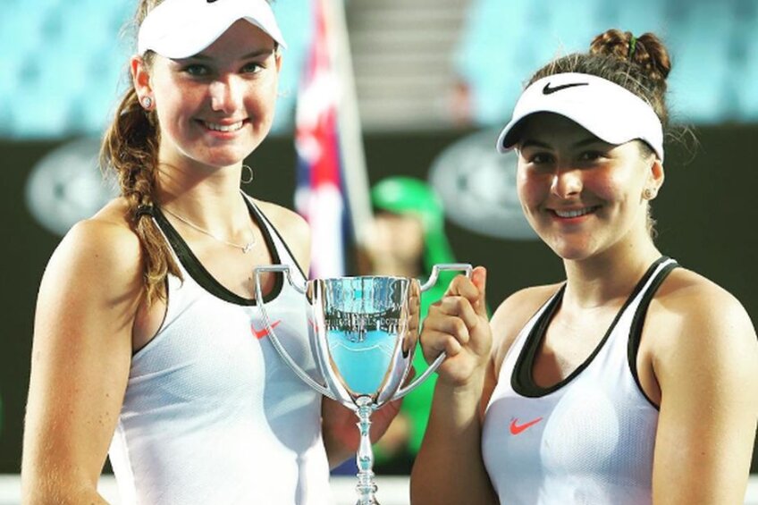 Bianca Andreescu, în dreapta