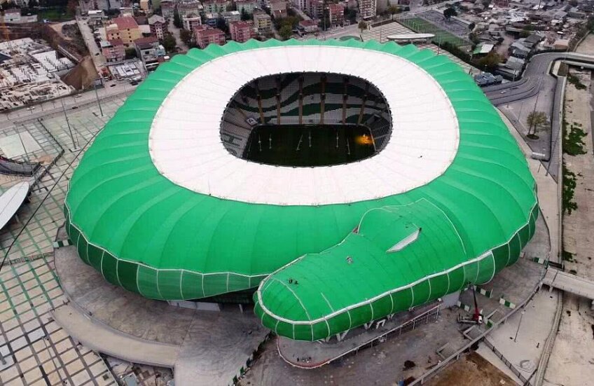 Stadionul unic în lume al lui Bursaspor, în formă de crocodil