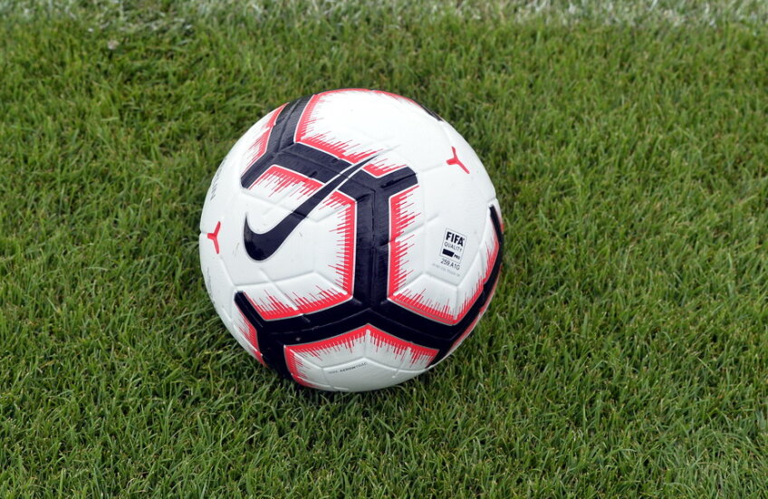 Affect The office Mover Mingea vrăjitorului Merlin în Derby » FCSB - Dinamo se va disputa cu un  balon special, realizat pentru Liga 1 de către Nike!