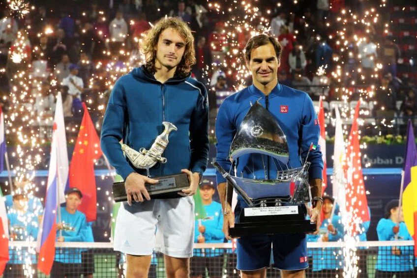 Roger Federer a câștigat finala cu Stefanos Tsistipas de la Dubai și a câștigat al 100-lea trofeu al carierei // FOTO: Reuters