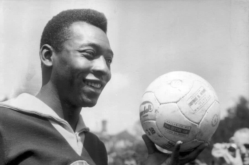 Pele: Perla Neagră și marea sa iubire: mingea FOTO Guliver/GettyImages