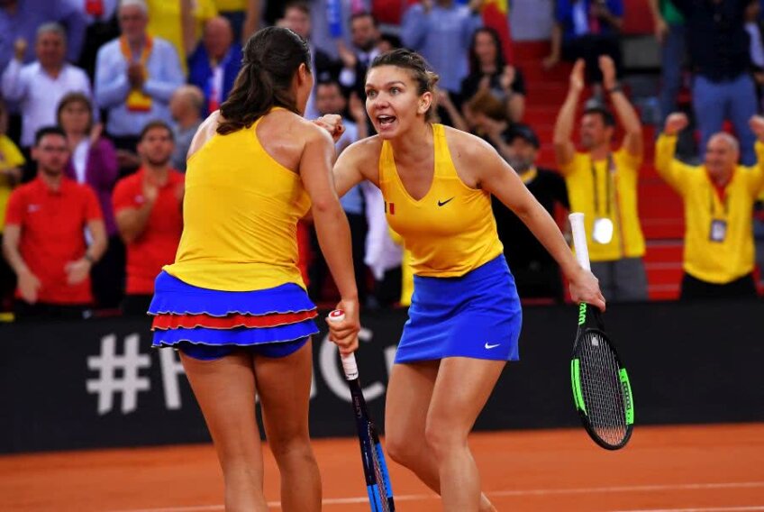 Simona Halep și Monica Niculescu, în confruntarea decisivă cu Mladenovic / Garcia // FOTO: Raed Krishan