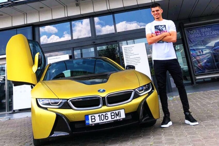 Superbolid pentru Ianis » Hagi Jr. a primit cadou pentru prestația de la EURO 2019 cu România U21 un superb BMWi8 decapotabil care costă aproximativ 150.000 de euro