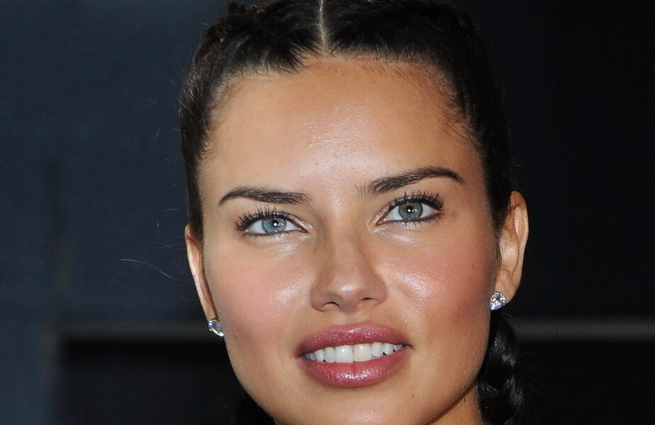 Adriana Lima ► Foto: hepta.ro