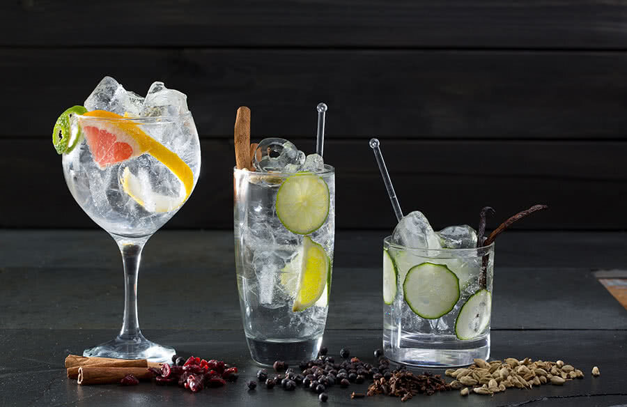 Cocktailuri alcoolice pentru bărbați. Cocktailuri pentru potență. Bandă Scotch cu sifon