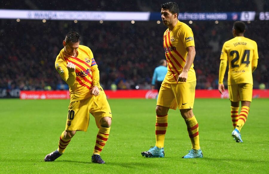 MESSI ȘI RESTUL LUMII. Barcelona a câștigat derby-ul cu Atletico Madrid grație clasei lui Lionel Messi, autorul singurului gol al partidei. Cu această reușită, argentinianul a marcat pe toate cele 20 de stadioane din actuala ediție de LaLiga (foto: Guliver/Getty Images)